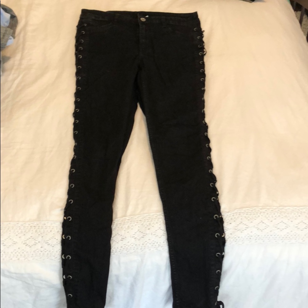 Black skinny jeans